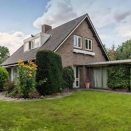 Ground Floor And Twin Bedroom In Luxurious Villa With Beautiful Garden Very Near Tue And Centre Eindhove Kültér fotó